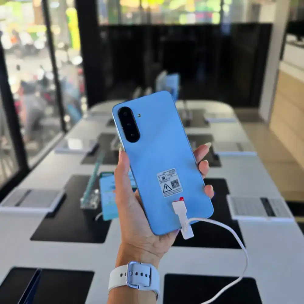 SAMSUNG GALAXY A17 4G 8/128 GB BARU TERMURAH