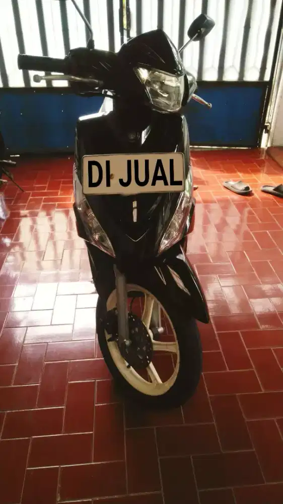 Jual Mio J warna hitam