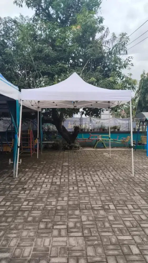 Tenda lipat matic praktis gazebo portable payung buat jualan