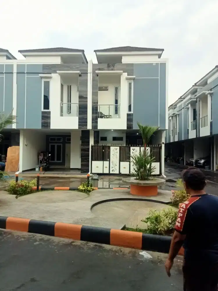 Dijual Rumah modern baru siap huni 2 Lt di Ancol Selatan Jakarta Utara