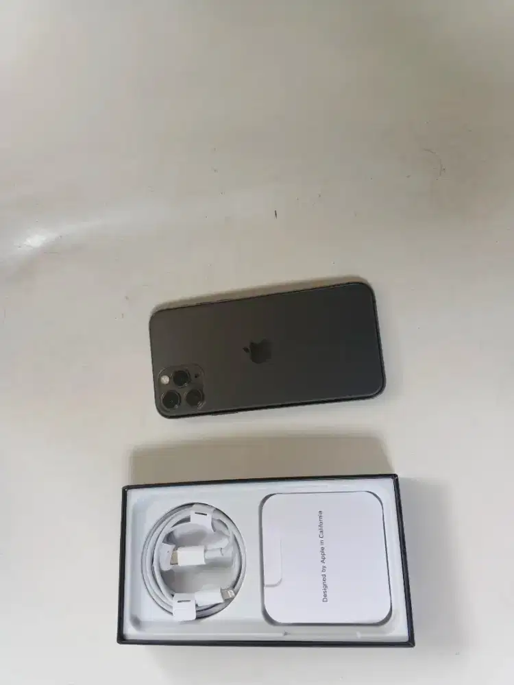 iphone 11 pro max 256gb wekeend baru