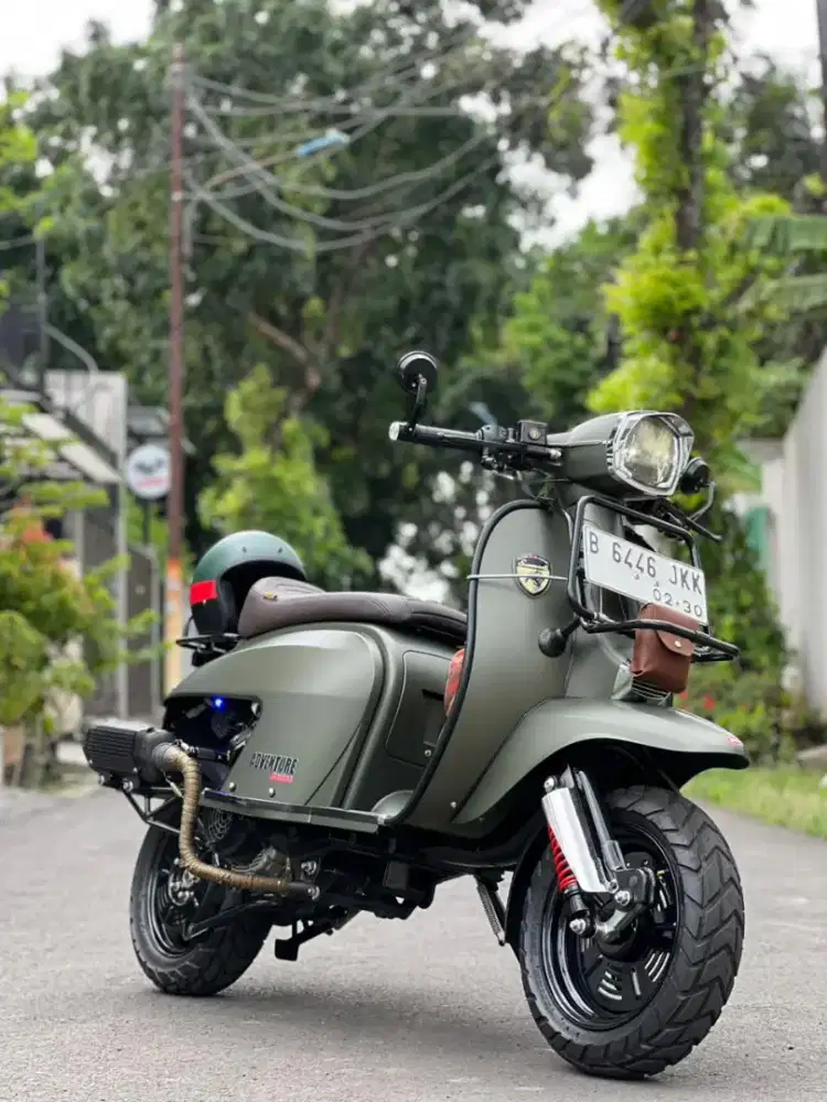 Scomadi adventure 200i 2024 km 800 ( royal alloy django lambretta )