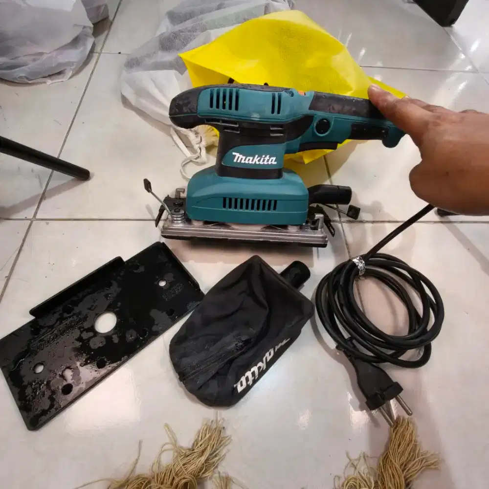 mesin amplas Makita BO3711 190watt original perkakas