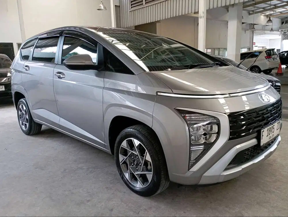 Hyundai Stargazer Prime AT 2023 Silver PREMIUM F1895ZD
