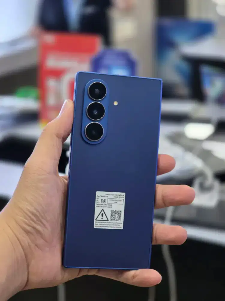 SAMSUNG Z FOLD 7 512 GB GRATIS TV 32inch Rp 28.999.000