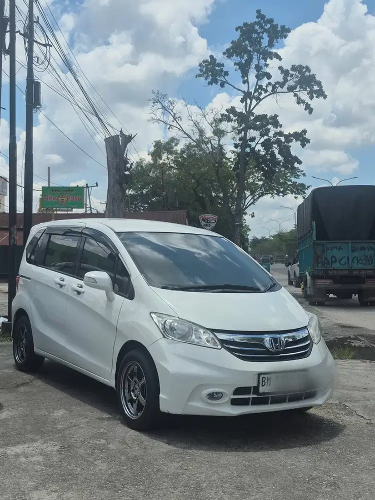 Honda Freed 2014 Bensin