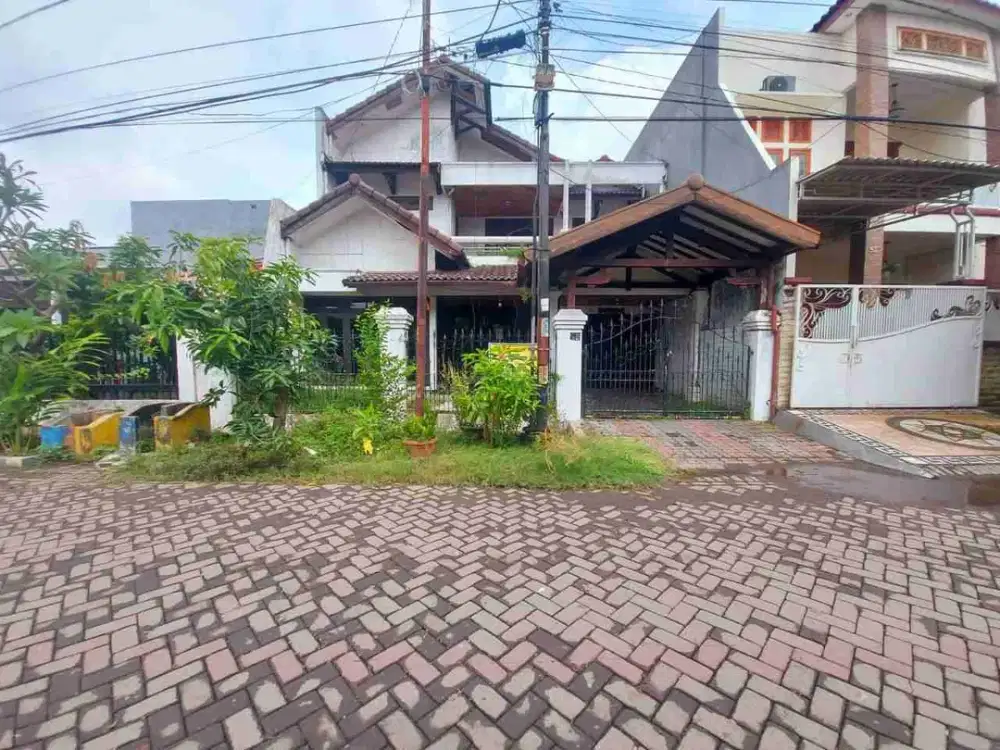 Dijual Rumah Tenggilis Utara Perlu Renov
