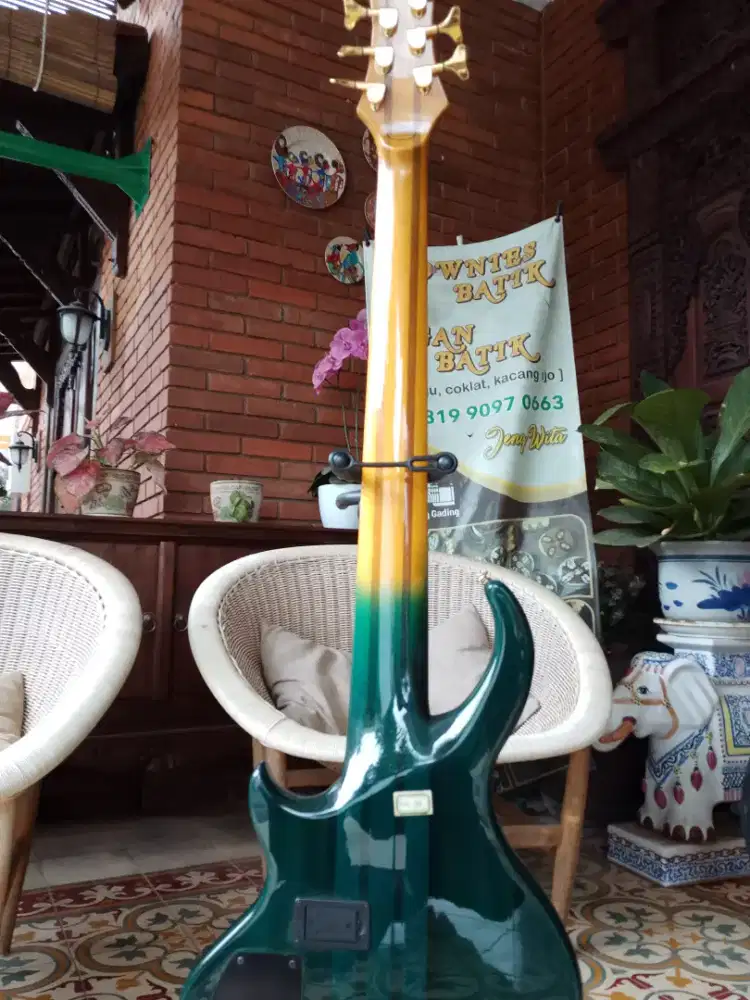 Gitar Bass 6 senar