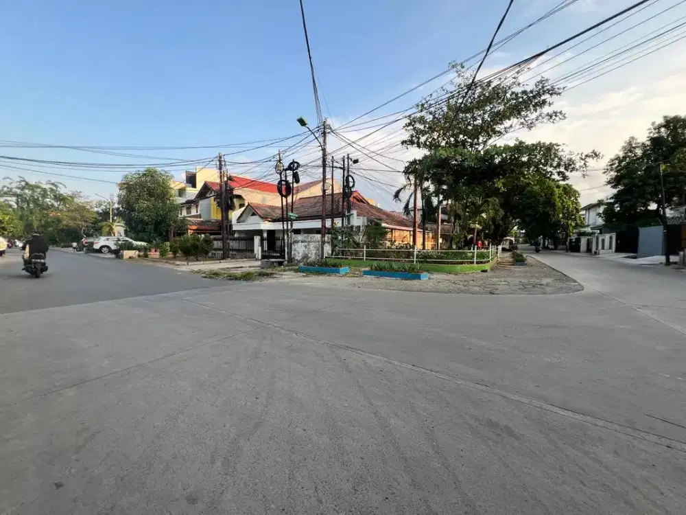 Dijual Rumah Bebas Banjir Akses Komplek Pondok Bambu Duren Sawit Jakarta Timur