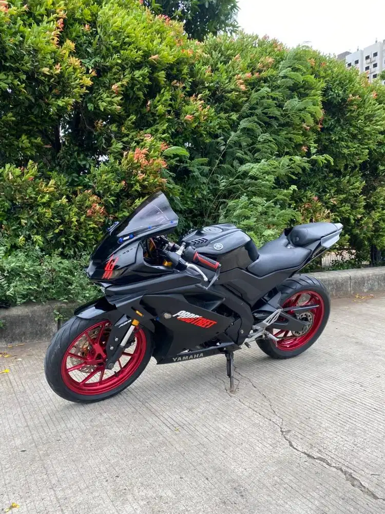 R15 V3 2019 LOW KM (FULL MODIF)