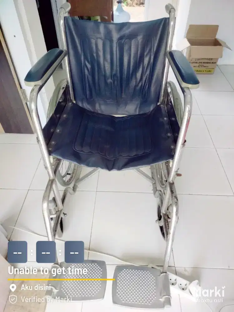 Jual kursi roda bekas kondisi bagus mulus.