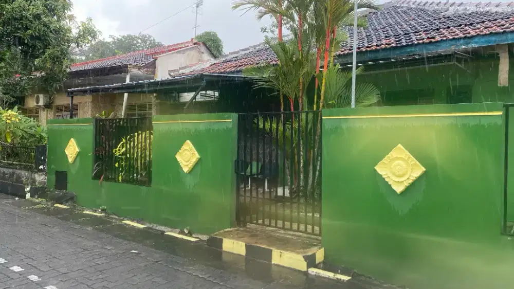 Rumah di jual di lokasi strategis