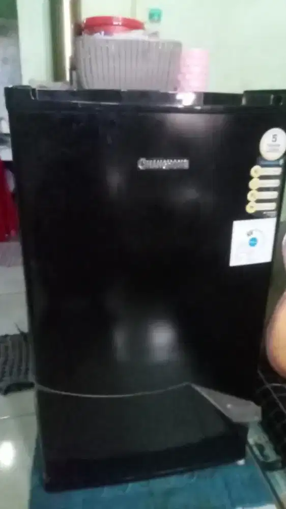 Kulkas changhong 1 pintu