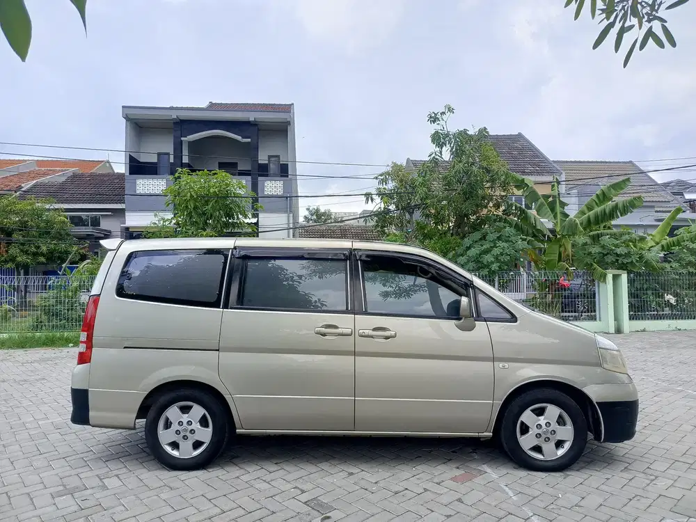 Nissan Serena 2006 Bensin
