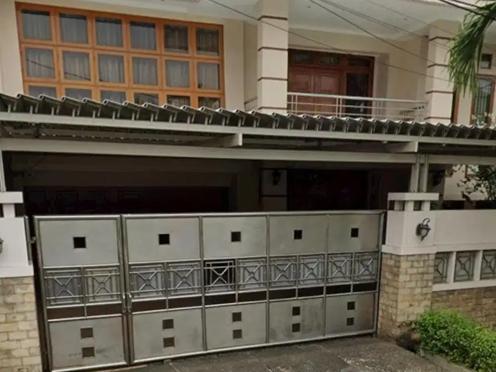 DIJUAL RUMAH PULOMAS TIMUR LT 540 M2 STRATEGIS ADA SWIMMING POOL RAPI SIAP HUNI