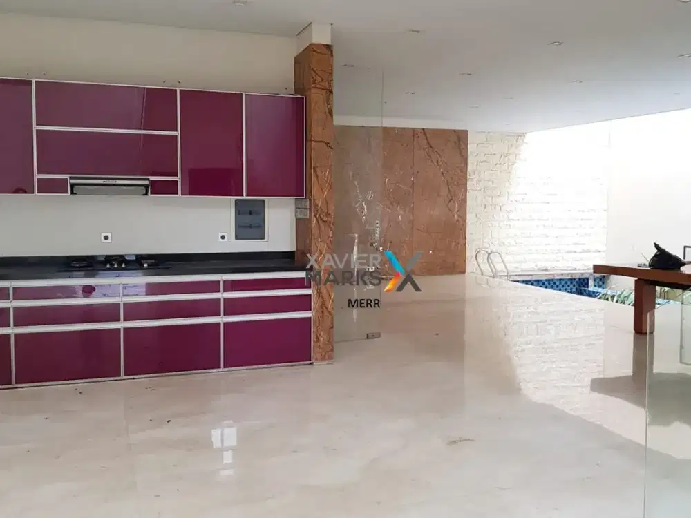 Dijual Rumah di Araya 1 Baguss ada Kolam Renang Siap Huni