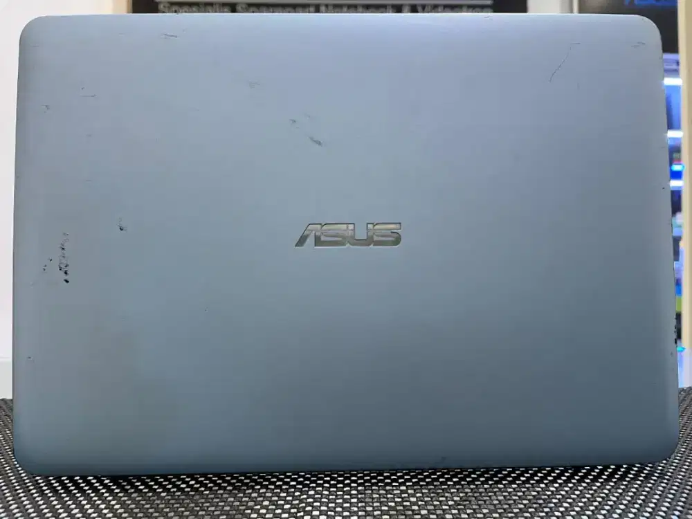 Laptop asus x441