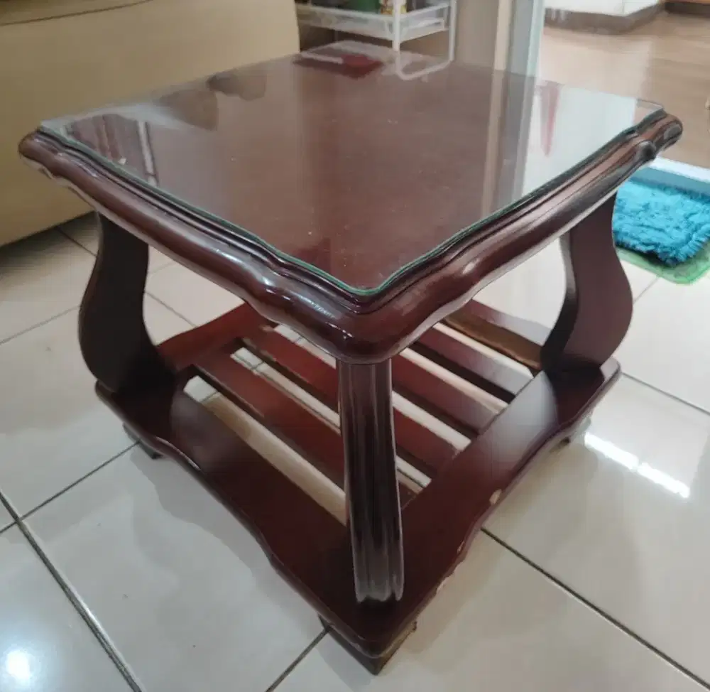 Meja tamu/samping antik