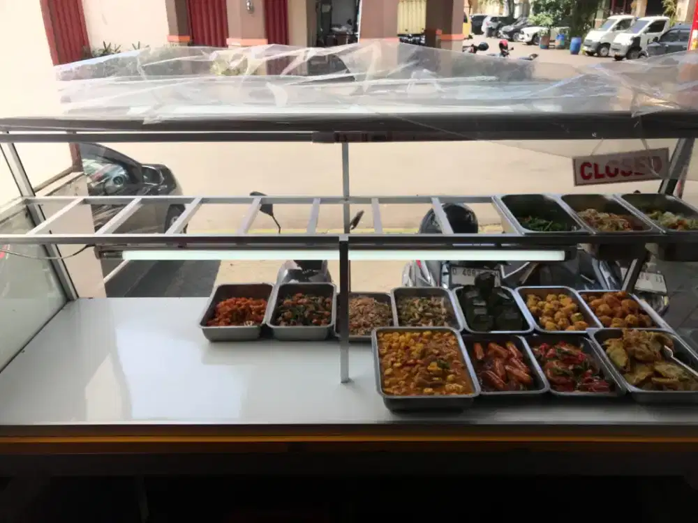 Etalase tanpa lemari bawah/meja