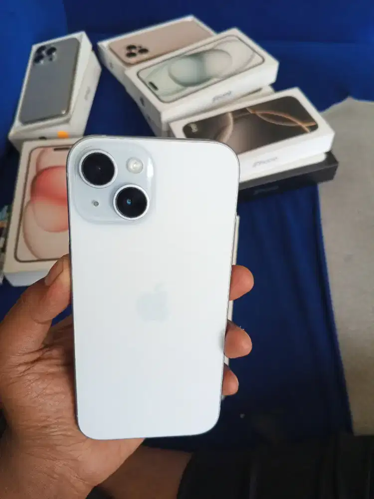 iPhone 15 biru 128Gb garansi resmi