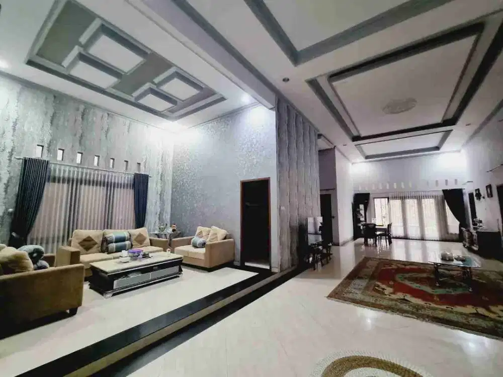 rumah mewah semi furnish siap huni Banyuanyar solo