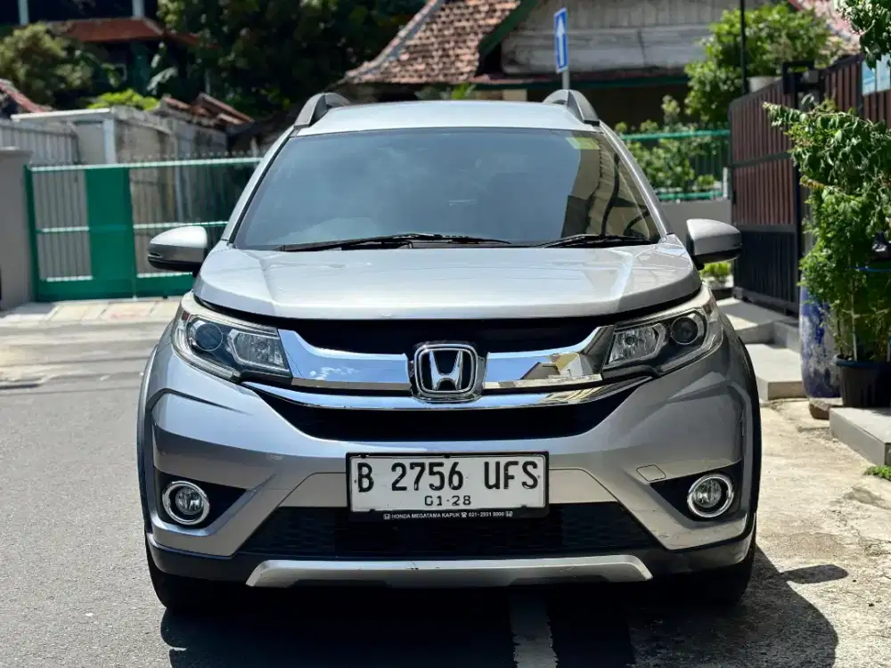Brv E CVT 2017 Silver DP 5jt Kredit Terbaik SeOLX!
