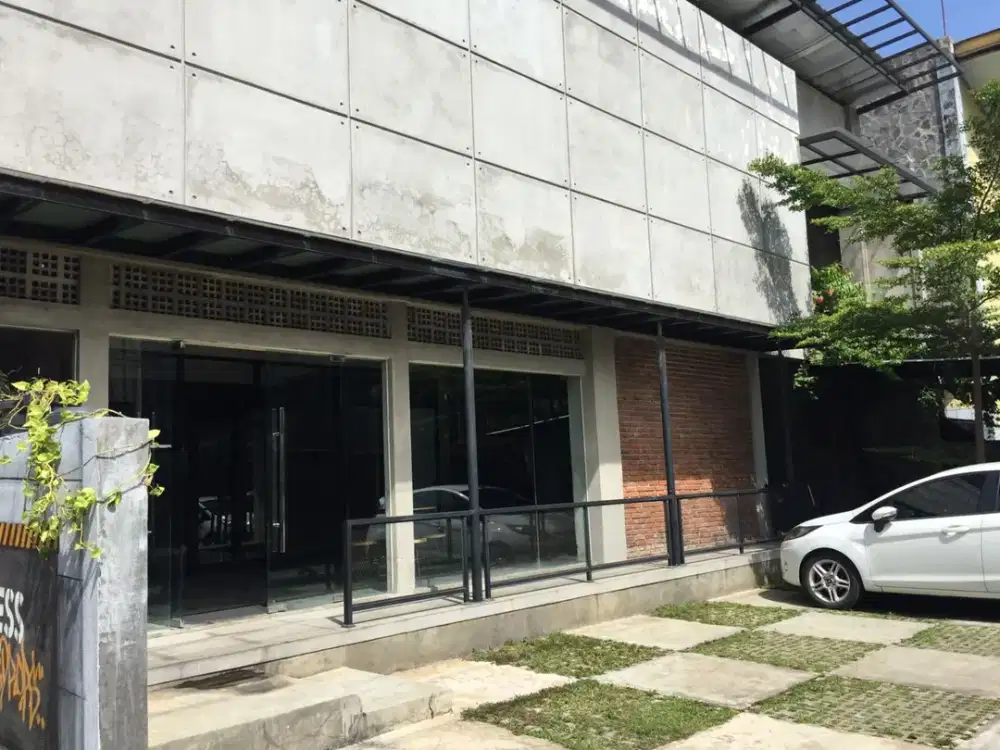 Dijual Bangunan Komersial Cocok Untuk Kantor , Lokasi Arcamanik Potensial Bisnis | LA261
