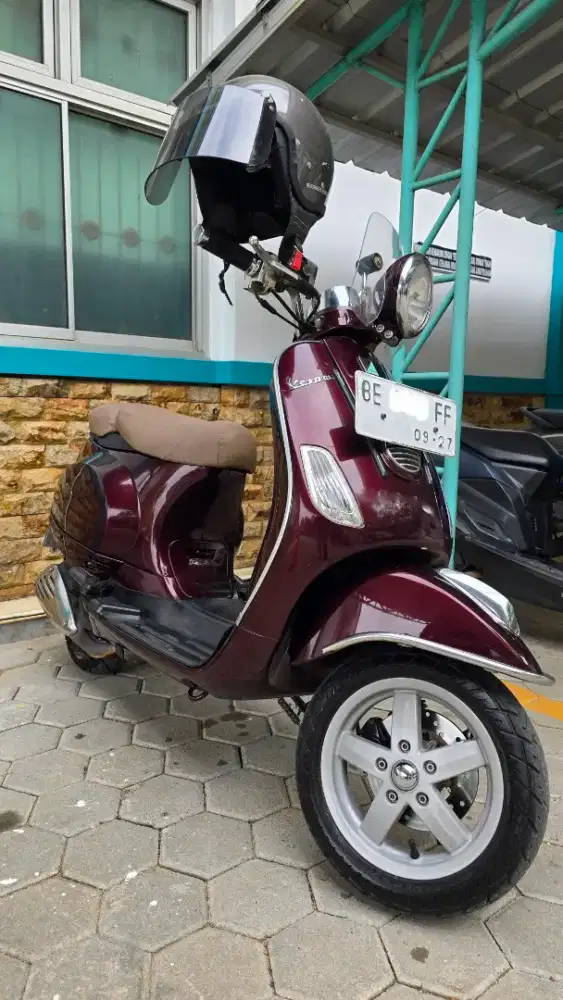 Dijual Cepat Vespa LXV 150