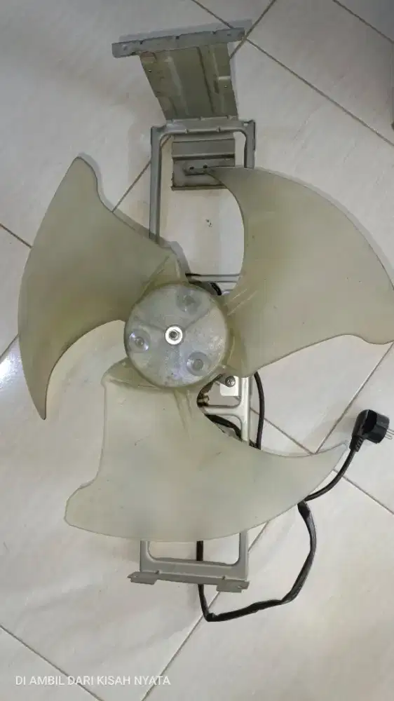 Dapat 2 motor fan outdoor atau kipas outdoor