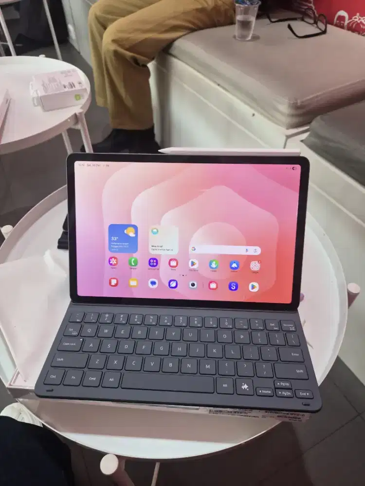 Promo spesial Samsung Tab S11 12/256 wifi + Keyboard