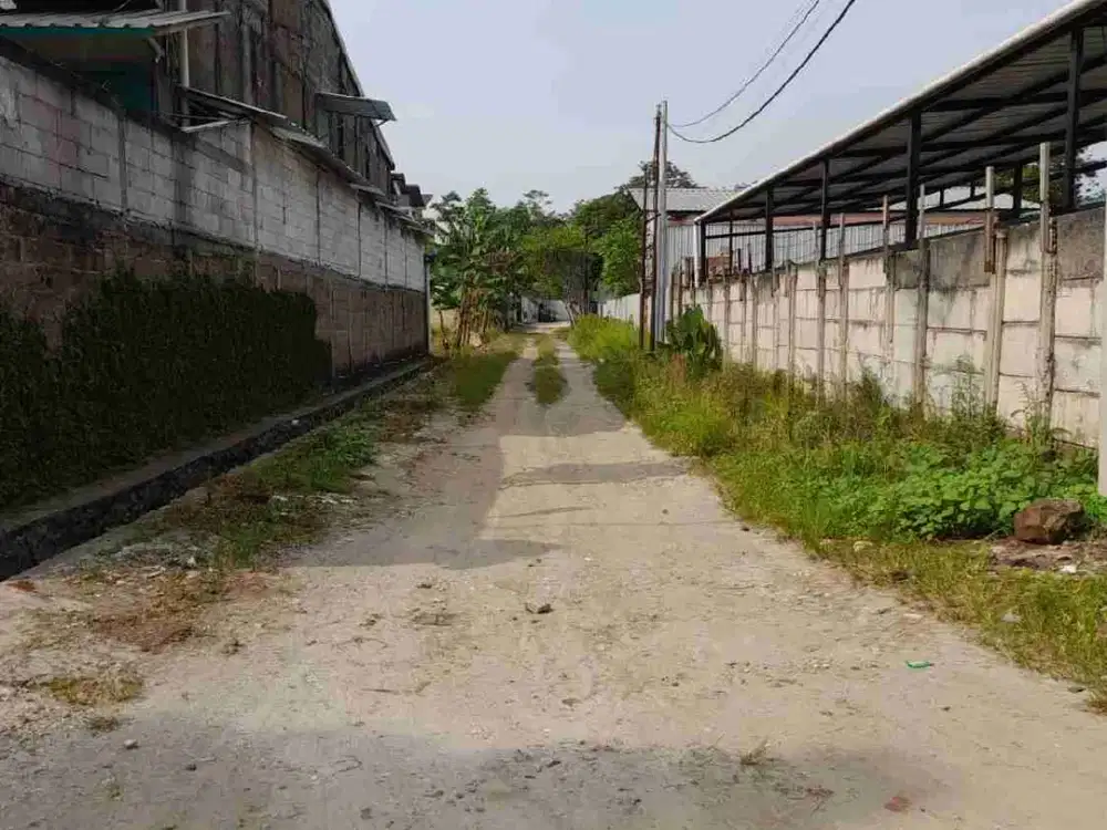Tanah strategis di Jl Leuwinanggung Depok