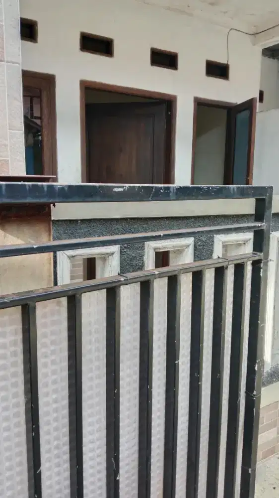 Kontrakan Murah, Bersih, Luas, Strategis Mampang Pancoran Mas Depok.