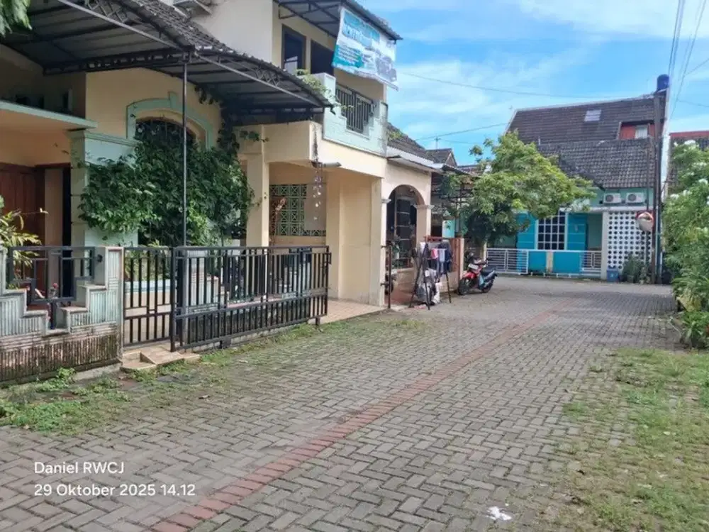 Investasi Cerdas, Rumah 2 Lantai, Lokasi Strategis Di Dalam Perum Sidoarum, Godean - Sleman