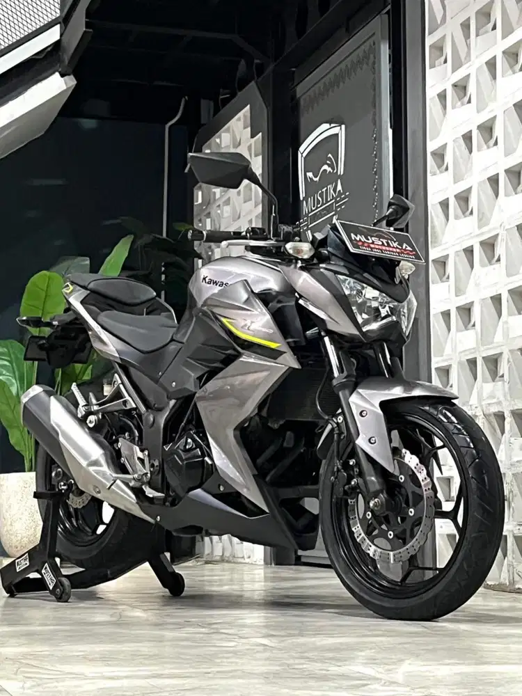 Odo 20rb‼️Z250 2017 Last Edition. Plat L Sby. DANNY Mustika Motor MLG