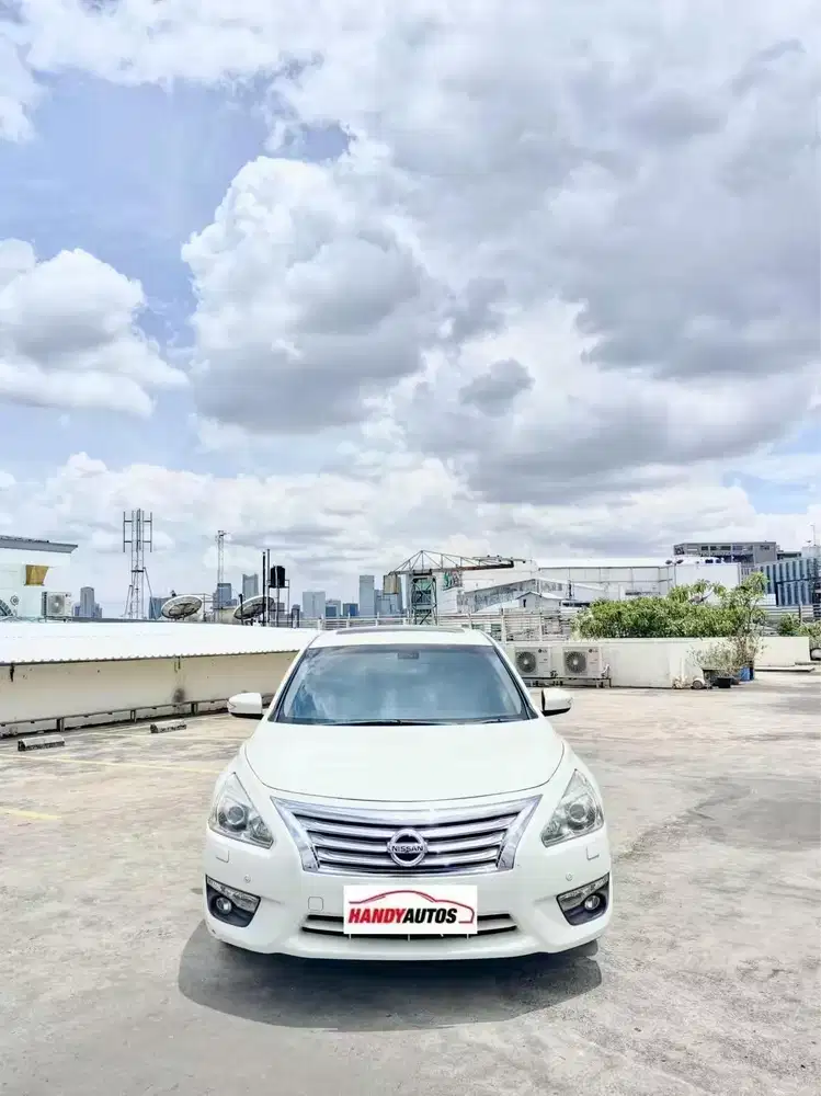 Nissan Teana XV Tahun 2014 Automatic Putih Metalik