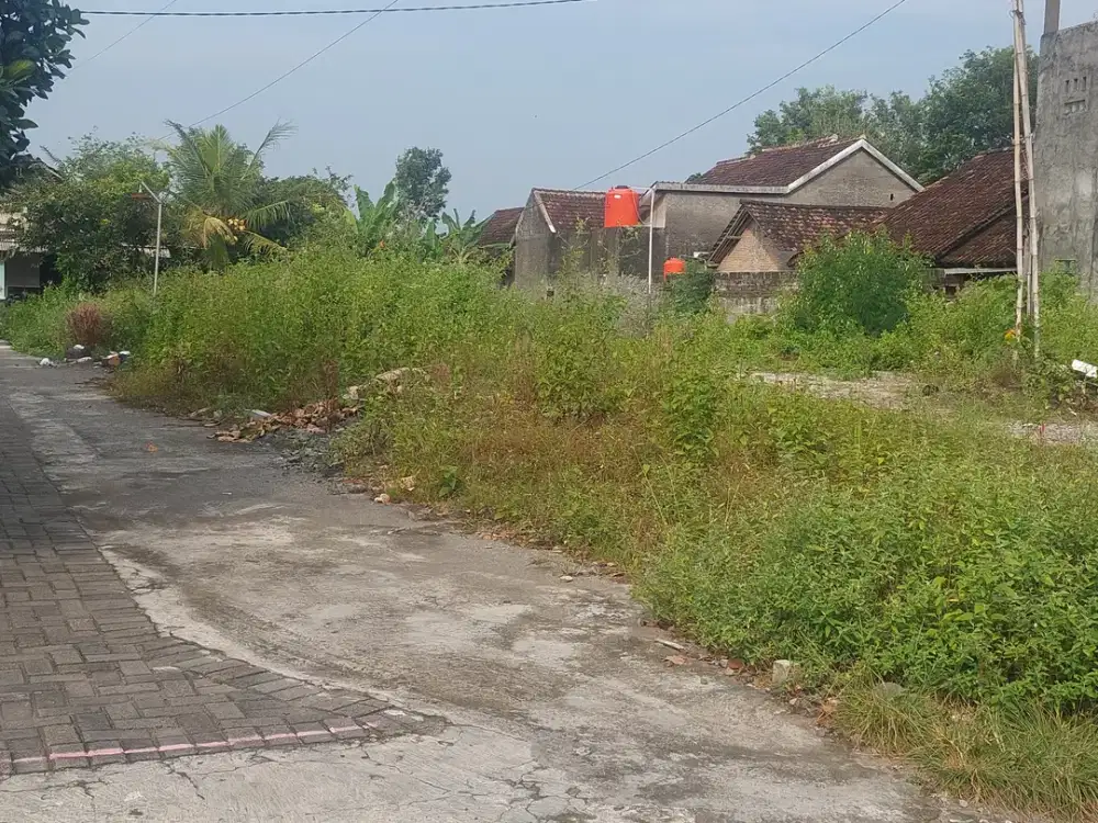 Sukoharjo Jakal, Tanah Sleman Jogja, dekat Kampus UII