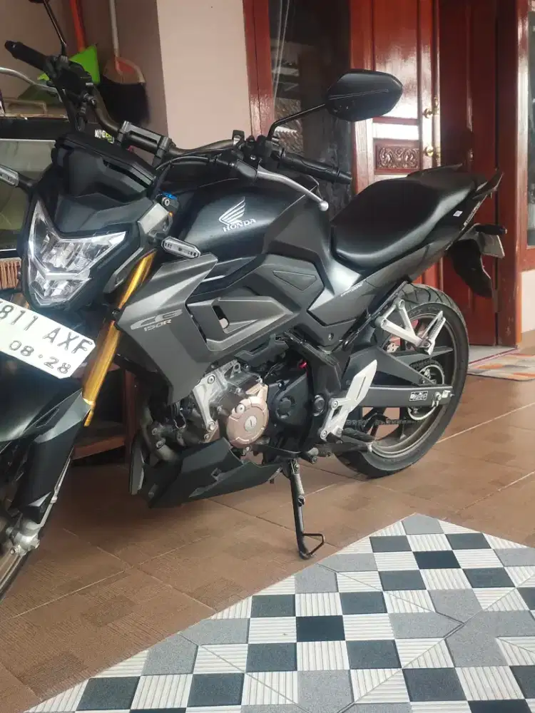 Di Jual Motor CBR 150 Pemakaian Pribadi