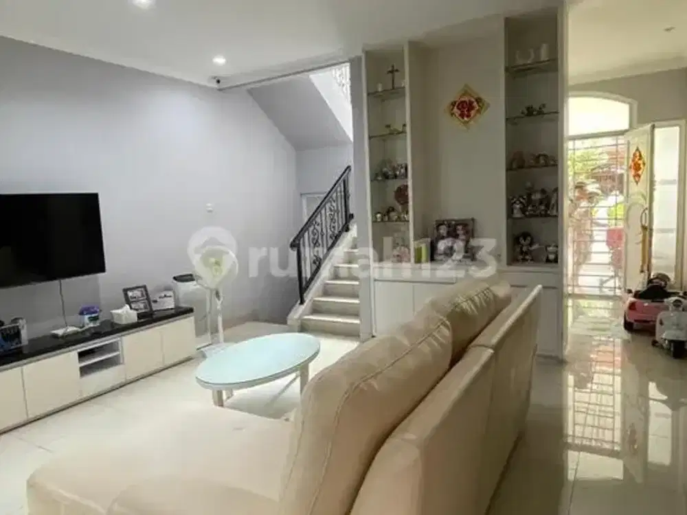 Rumah Belakang Mall Pik Aveneu Furnish Siap Huni