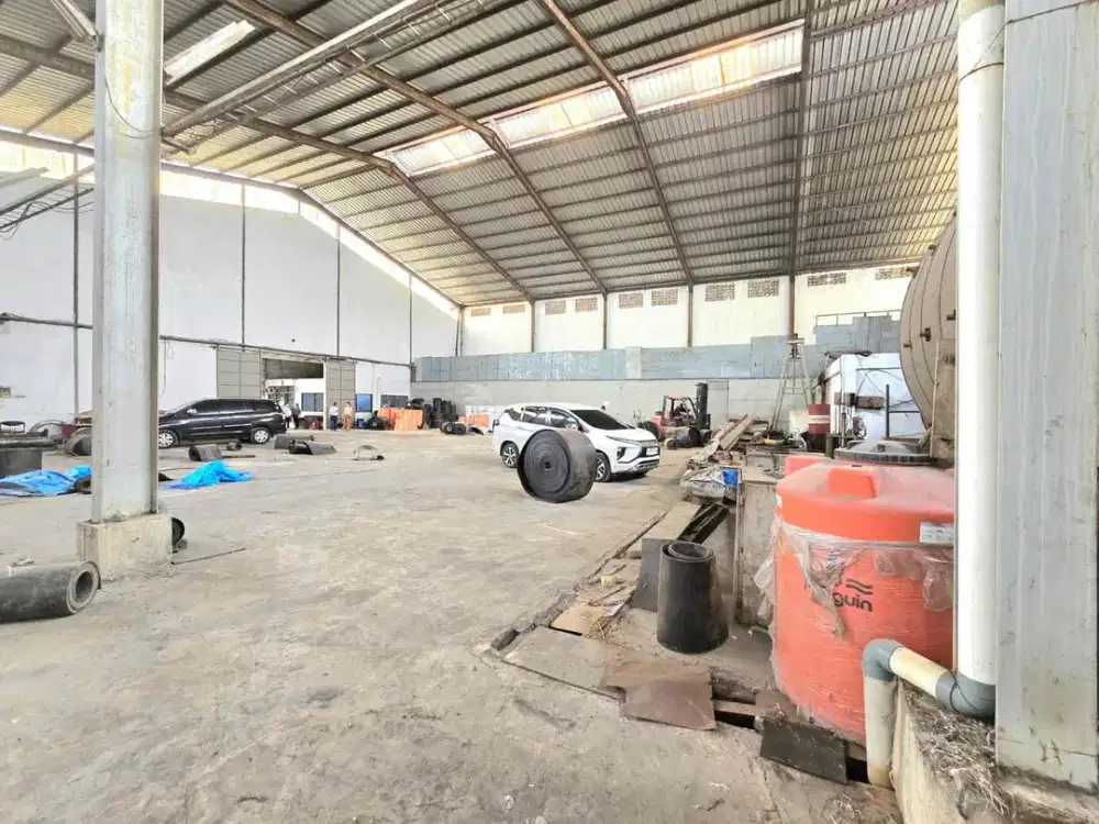 Disewakan gudang di kapuk pulo ukuran besar