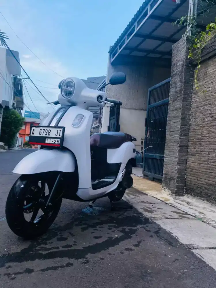 Yamaha Fazzio Lux 125 Keyless th 2023 akhir Gresss