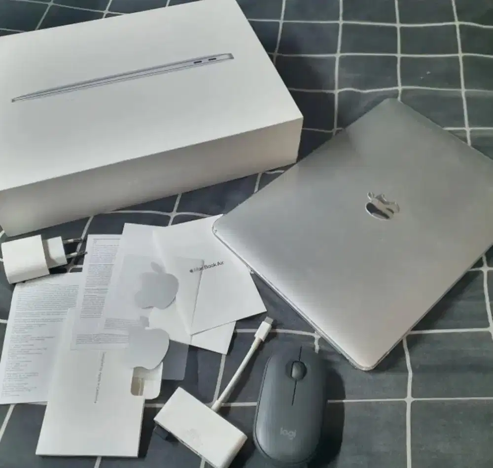 Macbook Air Intelcore i5 2020 8/512Gb