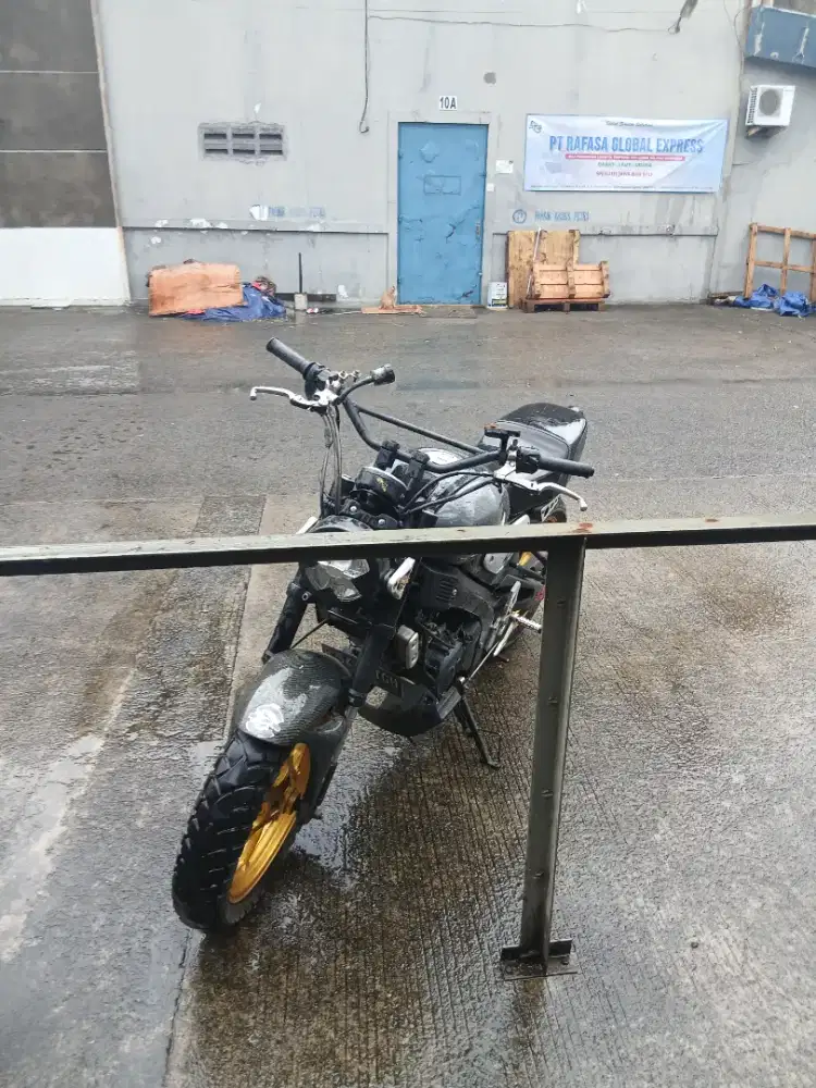 MOTOR YAMAHA XSR 155