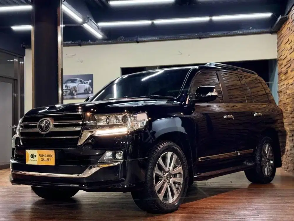 Toyota Land Cruiser VXR 200 Atpm thn 2019 Low km