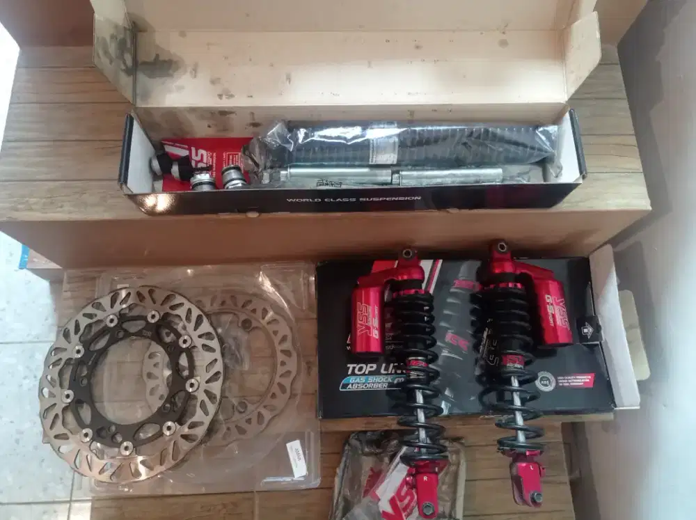 Dijual Shockbreaker depan dan belakang YAMAHA XMAX