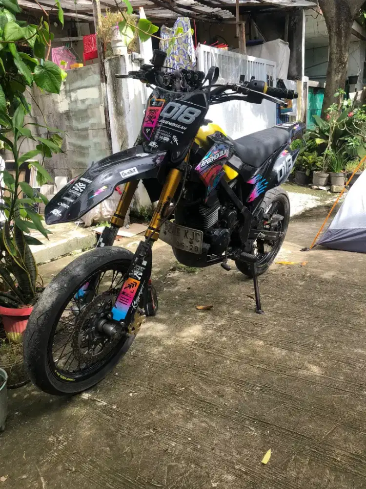 D - Traker tahun 2018 supermoto