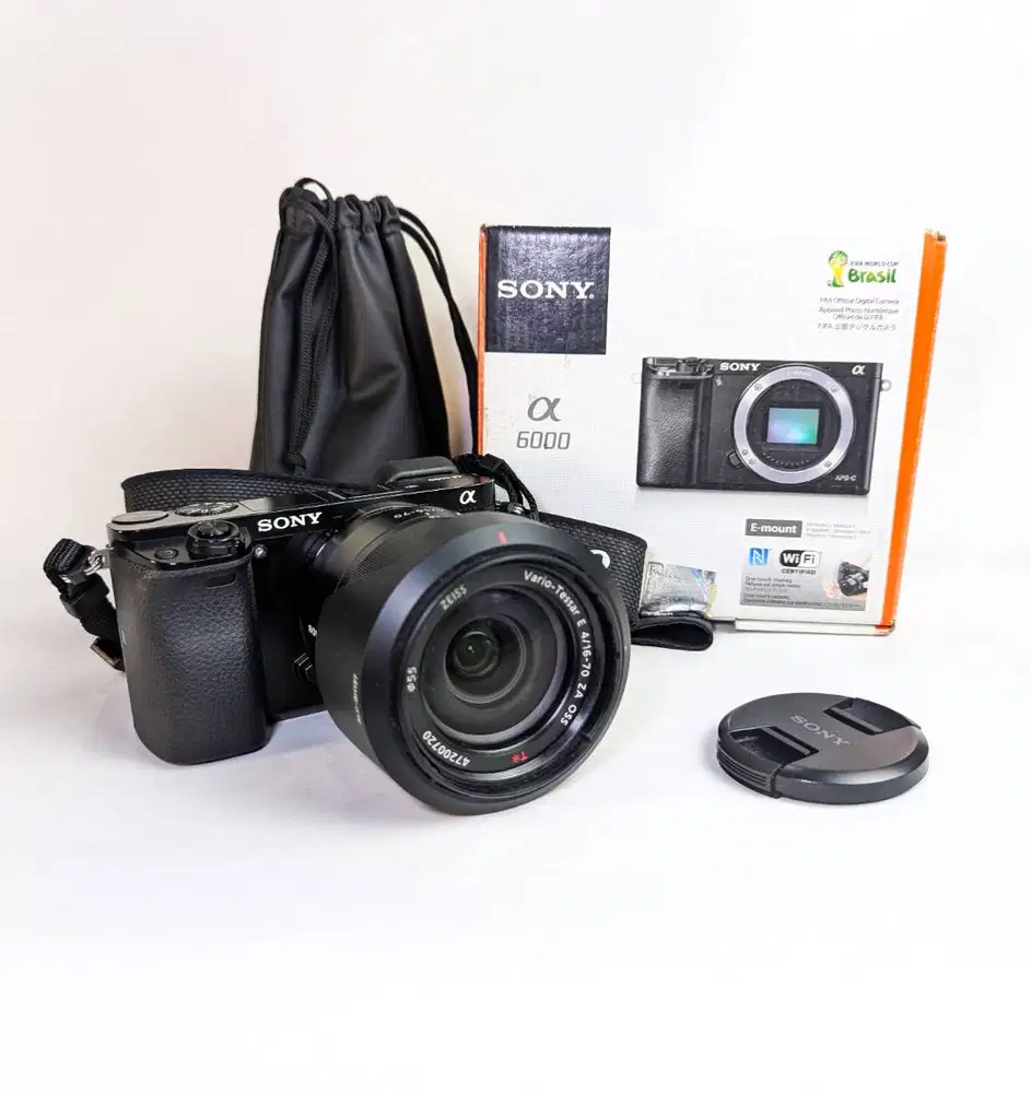 Sony A6000 + Lensa Sony Zeiss Vario Tessar E-mount 16-70mm SC 30rb