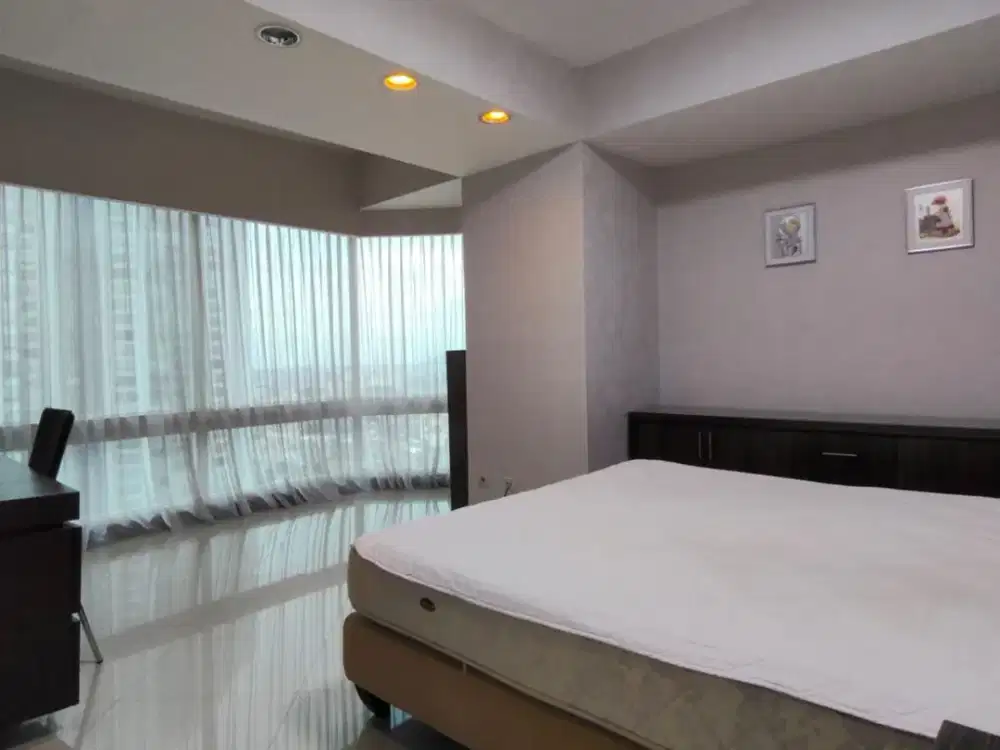 Rent Taman Anggrek Condo di atas Mall TA Unit Rapi Furnish