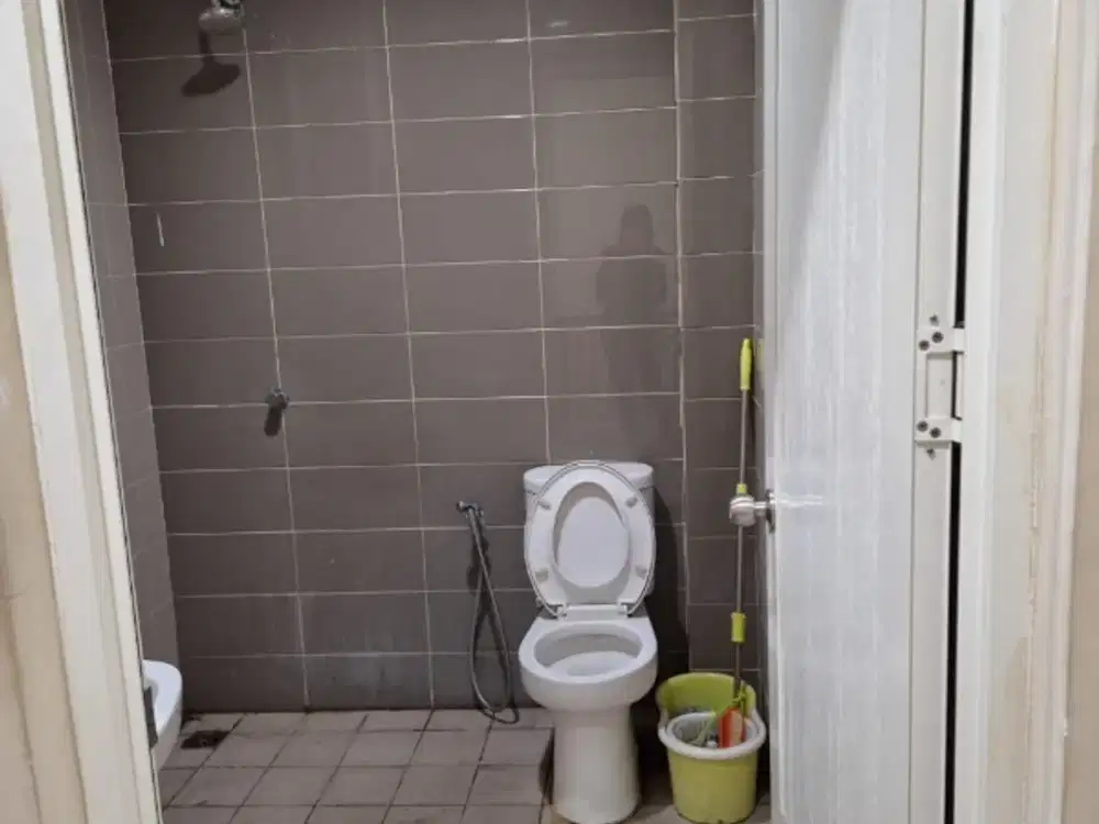 DISEWAKAN RUKO GREENLAKE CITY GANDENG HADAP DALAM