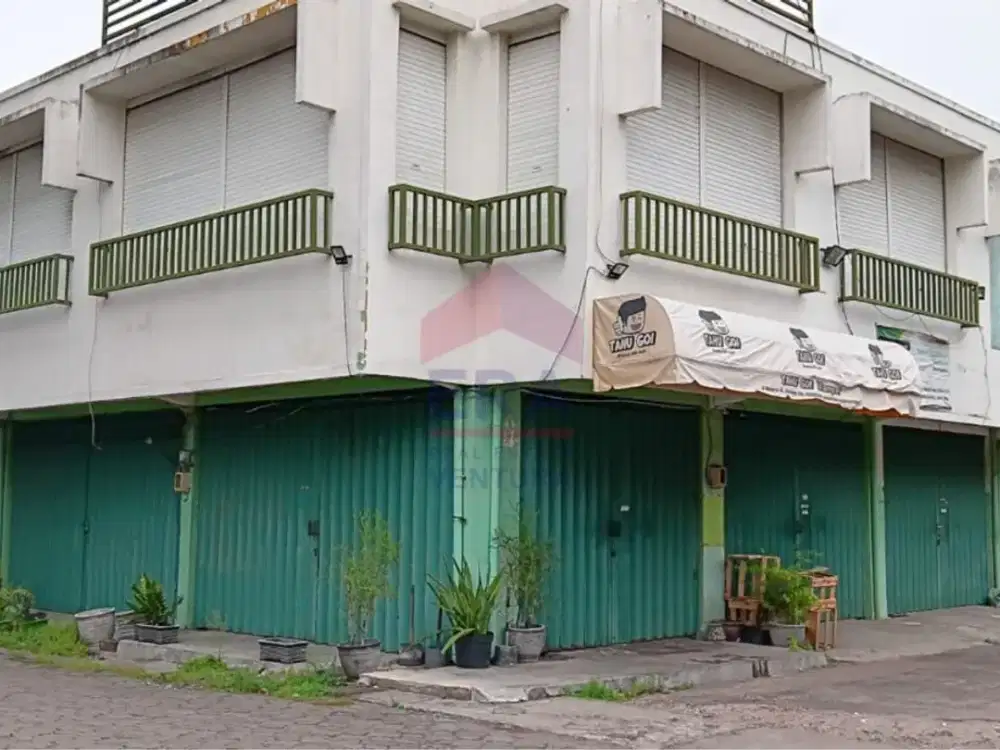 DISEWAKAN   Ruko di Jalan Raya Manyar Surabaya yang pastinya Ramai Banget Trafiicnya [ Dekat Toko Buku Manyar ]