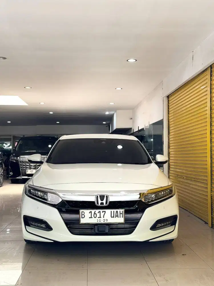 Honda New Accord 1.5 Turbo 2019 October Automatic Putih Metalik